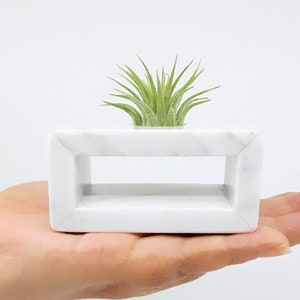 Minimalistischer Dekor-Übertopf, Mini-Blumentopf, minimalistische Büroeinrichtung, minimalistisches Geschenk für sie, Marmor-Dekor, Luftpflanzenhalter, Luftpflanzengeschenk