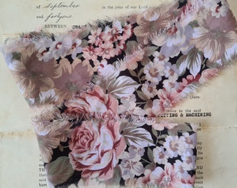 Inspiration Kit SLS33 Torn Ribbon Crochet Lace /& 6 Fabric Squares Hand Frayed Cottage Roses Floral Fabric Ribbon Lot Pink Buttons