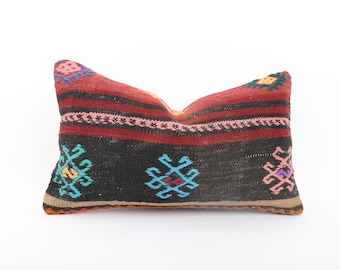 Handwoven Turkish Kilim Pillow Cover: Bohemian Home Decor (12x20)