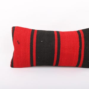 Funda de cojín Kilim turco tejida a mano: estilo bohemio (20x40 cm)