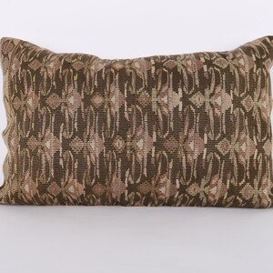 Handwoven Turkish Kilim Pillow Cover: Ethnic Throw Pillow (16x24)