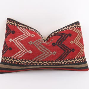 Kilim Pillow, Turkish Kilim Pillow, 12x20 Pillow Cover, Vintage Kilim Pillow, Decorative Throw Pillow, Turkey Pillow, Couch Accent Pillow