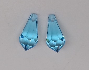 2pc Swarovski Crystal 15x7.5mm Teardrop 6000 Pendants; Clear