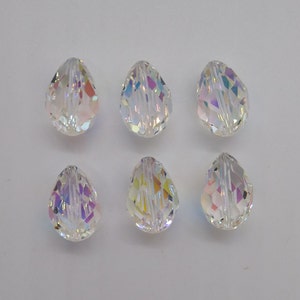 6 pièces Swarovski Crystal Clear AB en forme de larme à facettes 5500 9 x 6 mm, 10 x 7 mm, 12 x 8 mm, 15 x 10 mm ou 18 x 12 mm Centre foré millésime image 1