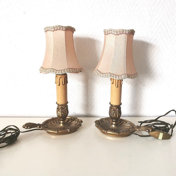 Paire de lampe/chevet/style bougeoir/ras de cave/métal doré/bronze/abat jour tissu/style classique/français vintage