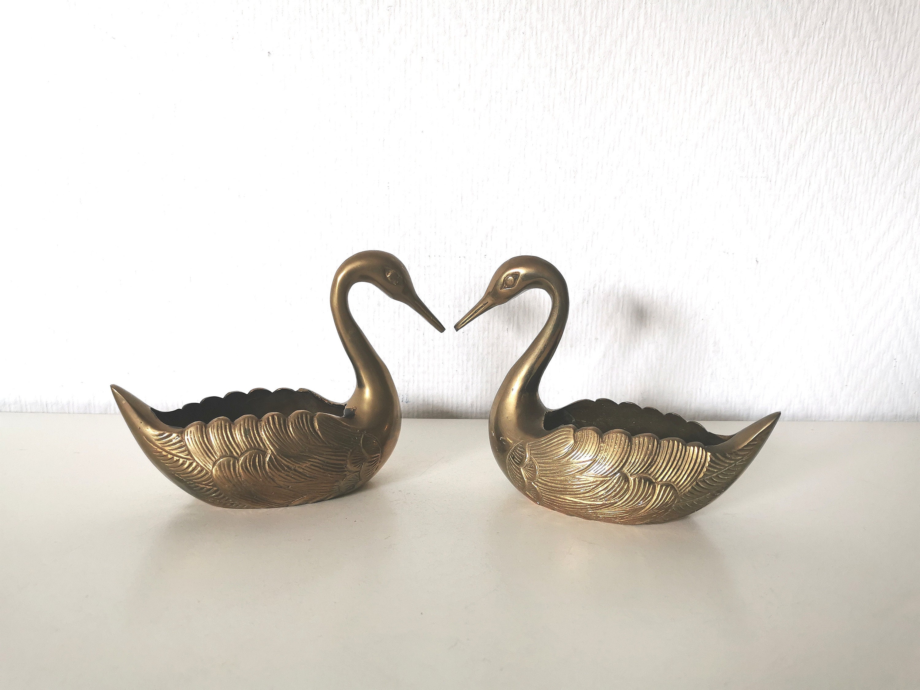 Couple de Cygnes /Cache Pot/Vide Poche/Oiseaux/En Laiton /Métal Doré /Collection/ Français Vintage