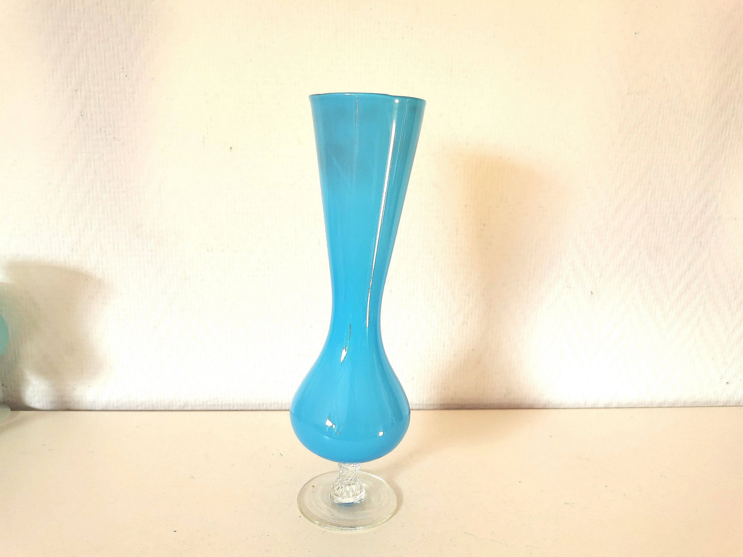Vase/Art Floral/ Soliflore/En Opaline /Bleu /Années 60/ Français Vintage