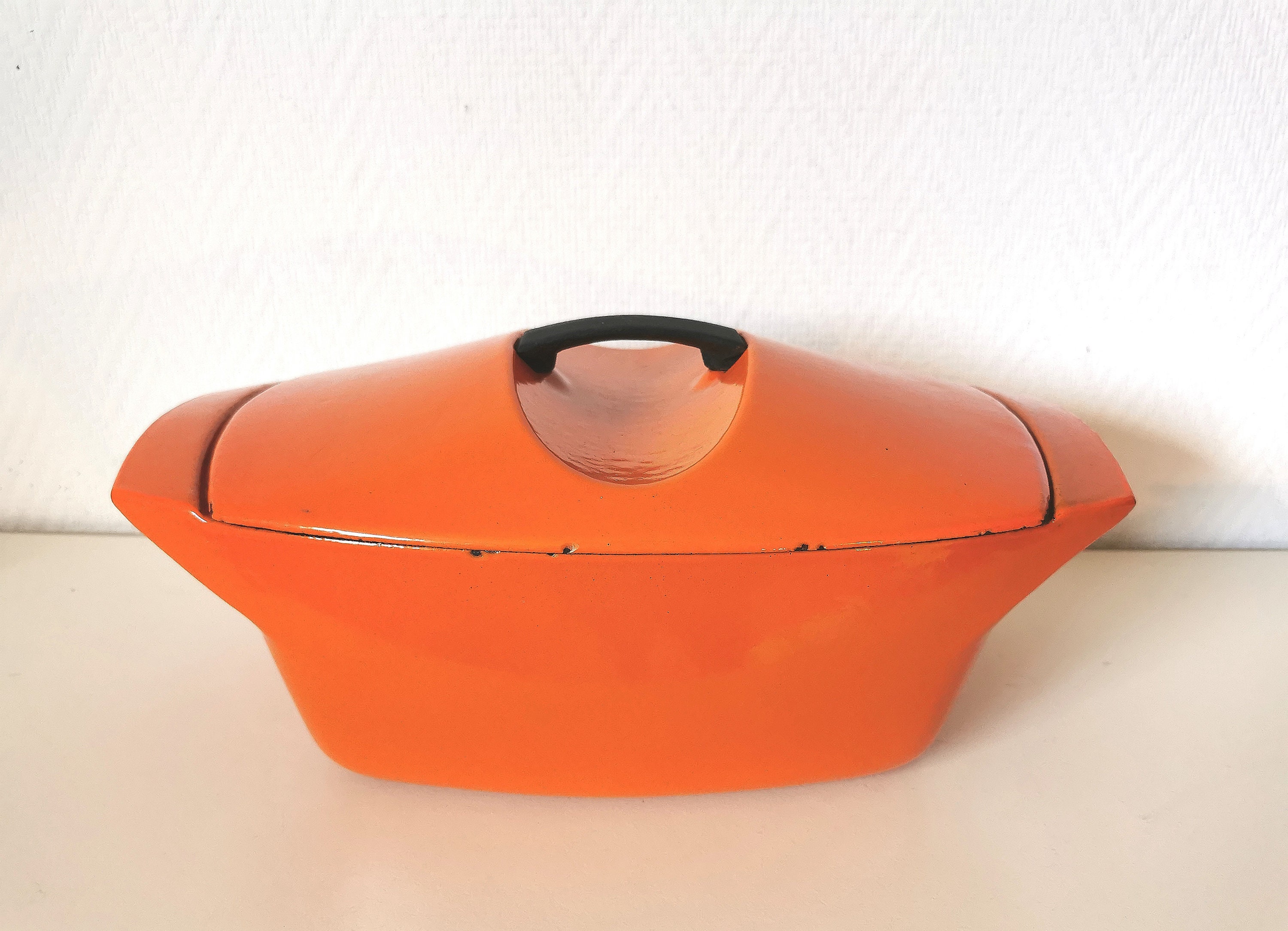 Cocotte/Marmite /Casserole/Fonte Émaillée/Raymond Loewy/ Orange/Le Creuset/Années 60 /Français Vinta