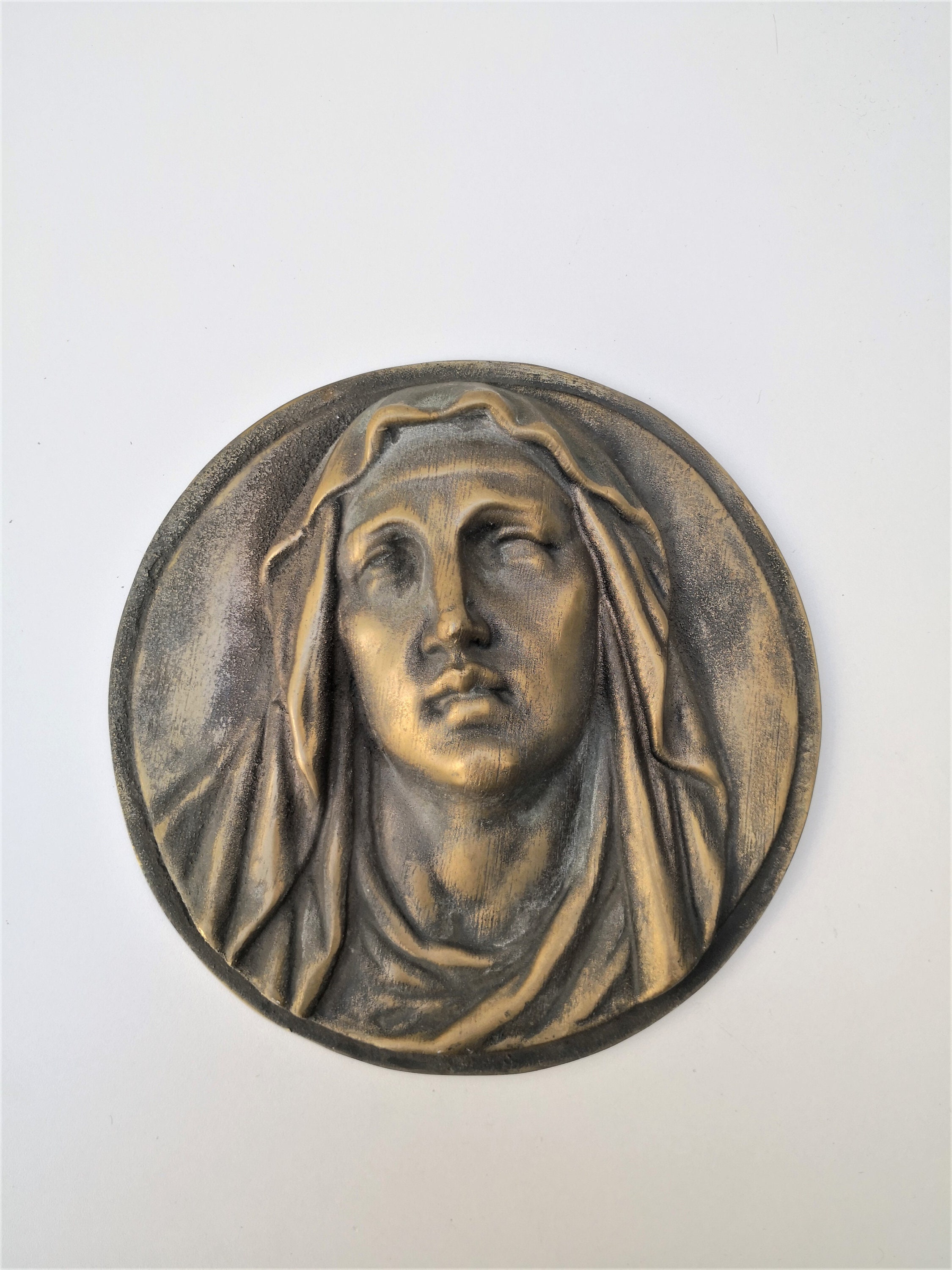 Vocable/Ex Voto/ Portrait/ Vierge Marie/Rond en Relief/ Métal Doré/Bronze /Église Catholique /Prière