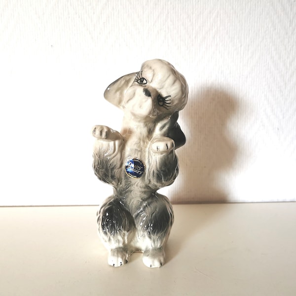 caniche/barbotine/céramique/statuette/figurine/chien/duchy pottery /noir et blanc/Anglais vintage