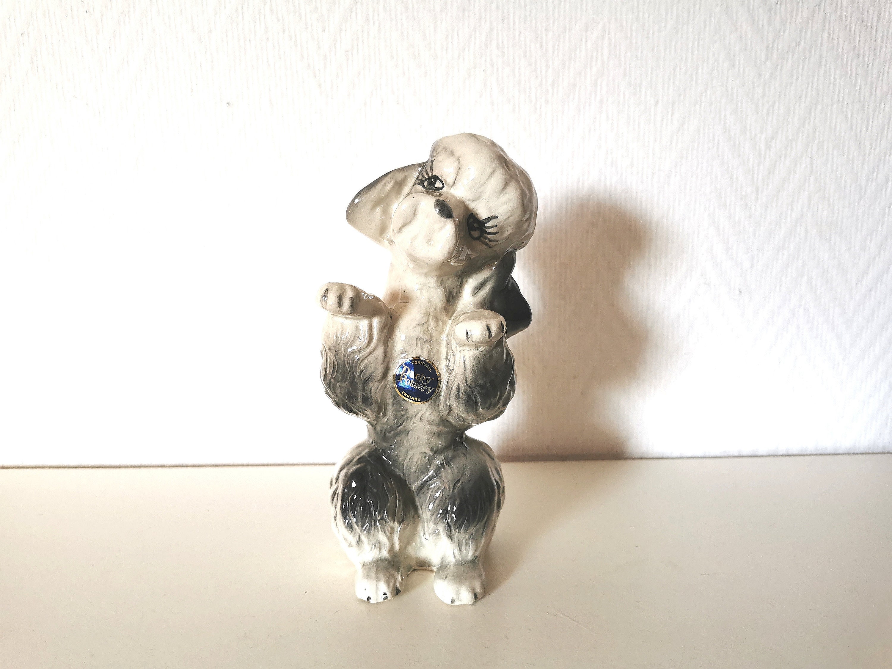 Caniche/Barbotine/Céramique/statuette/Figurine/Chien/Duchy Pottery /Noir et Blanc/Anglais Vintage