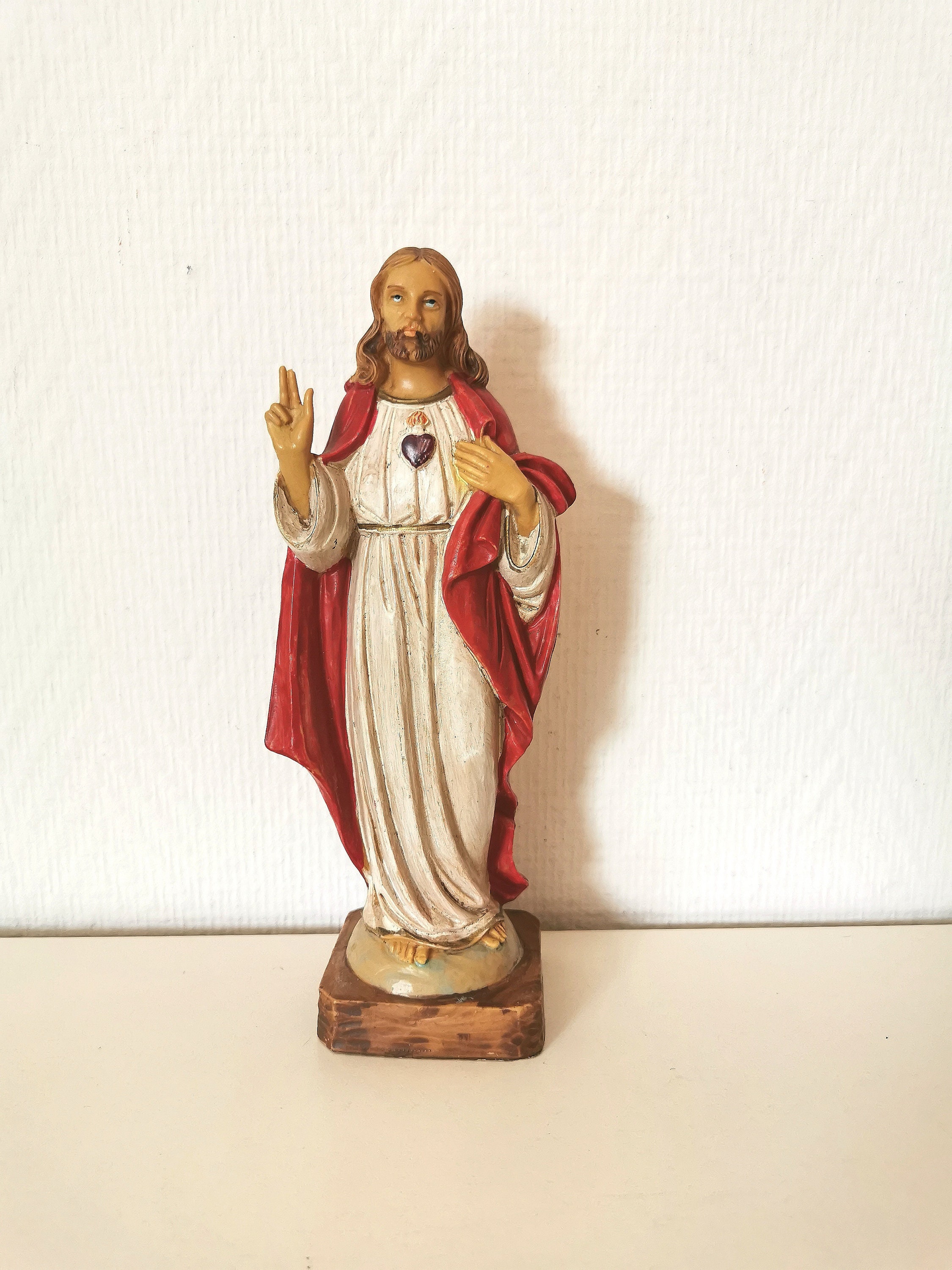 statuette Religieuse/ Jésus Christ/Sacré Coeur /Résine/Antique Français