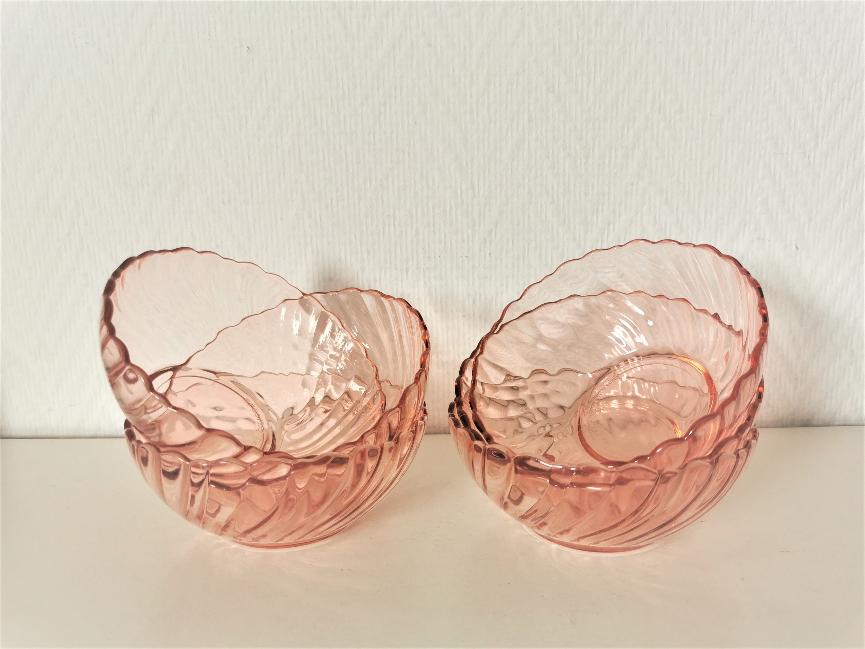 Coupe /Coupelles/Bols/Glace/Dessert/ Verre Rose/Années 70 /Luminarc/ Arcoroc Rosaline/Tourbillon/Fra