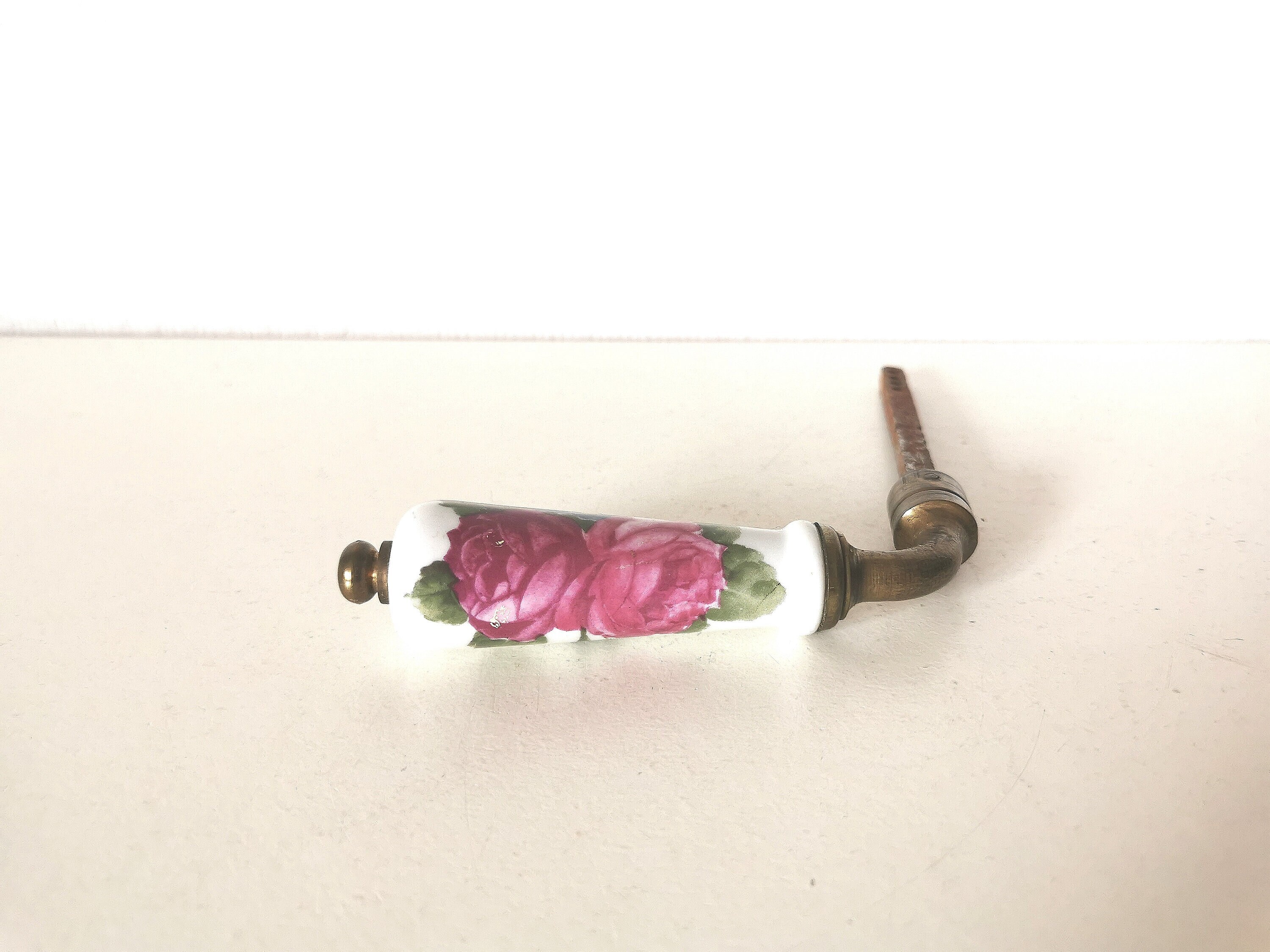Poignée/Porte/Placard/Meuble/Porcelaine/Céramique/Blanche et Rose/Porcelaine de Paris/Français Vinta