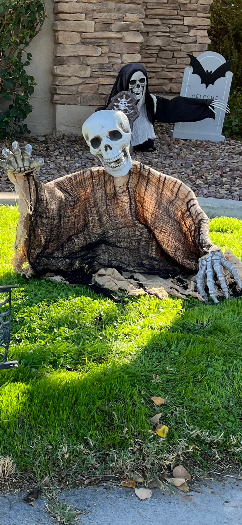 The Night Creeper Life Size Outdoor Halloween Grave Yard Skeleton image 4