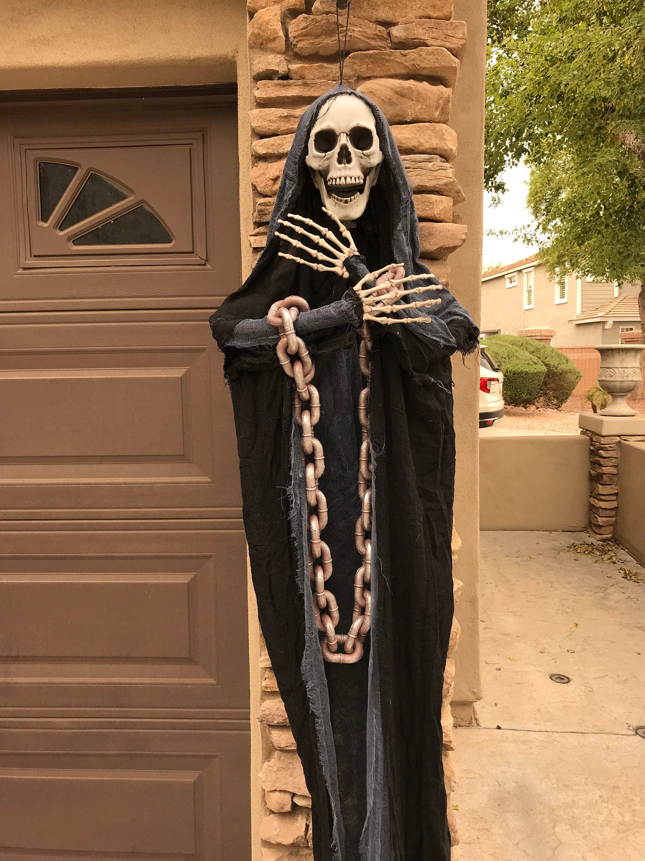 7 foot Hanging Haunted Halloween Posable Skeleton- "Alice in Chains" from the  "The Catacomb Collection"
