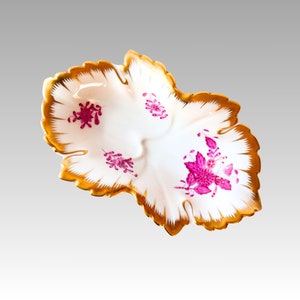 Leaf shaped Herend porcelain nut bowl with purple Apponyi décor, handpainted luxury porcelain