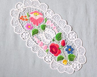 Hand embroidered Hungarian Kalocsa table runner, traditional folk embroidery with Richelieu lace