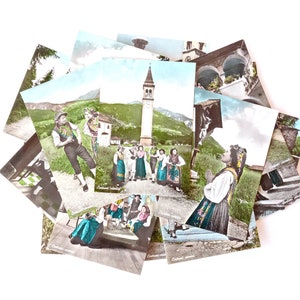 Italian postcard collection, &quot;Costumi carnici&quot;, 19 vintage collectible postcards showing traditional folk costumes of Friuli