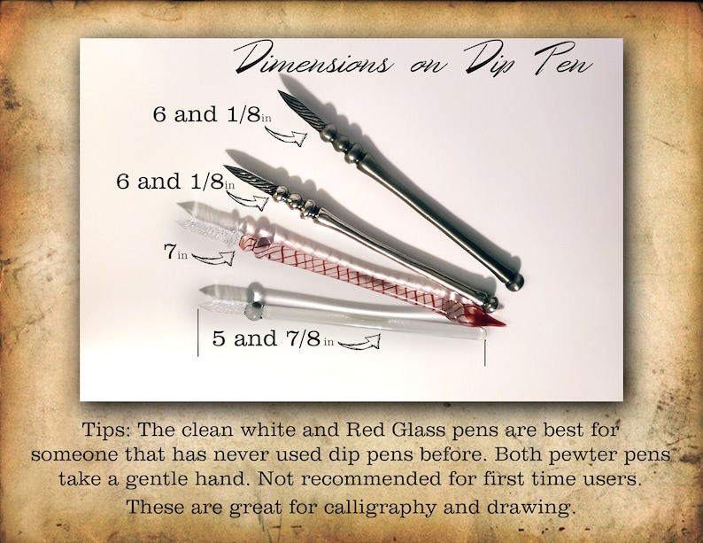 Puede incluir: Tres plumas estilogr&aacute;ficas con diferentes plumines y longitudes. Las plumas miden 15,5 cm, 15,5 cm y 14,9 cm de largo. El texto de la imagen dice "Dimensions on Dip Pen".