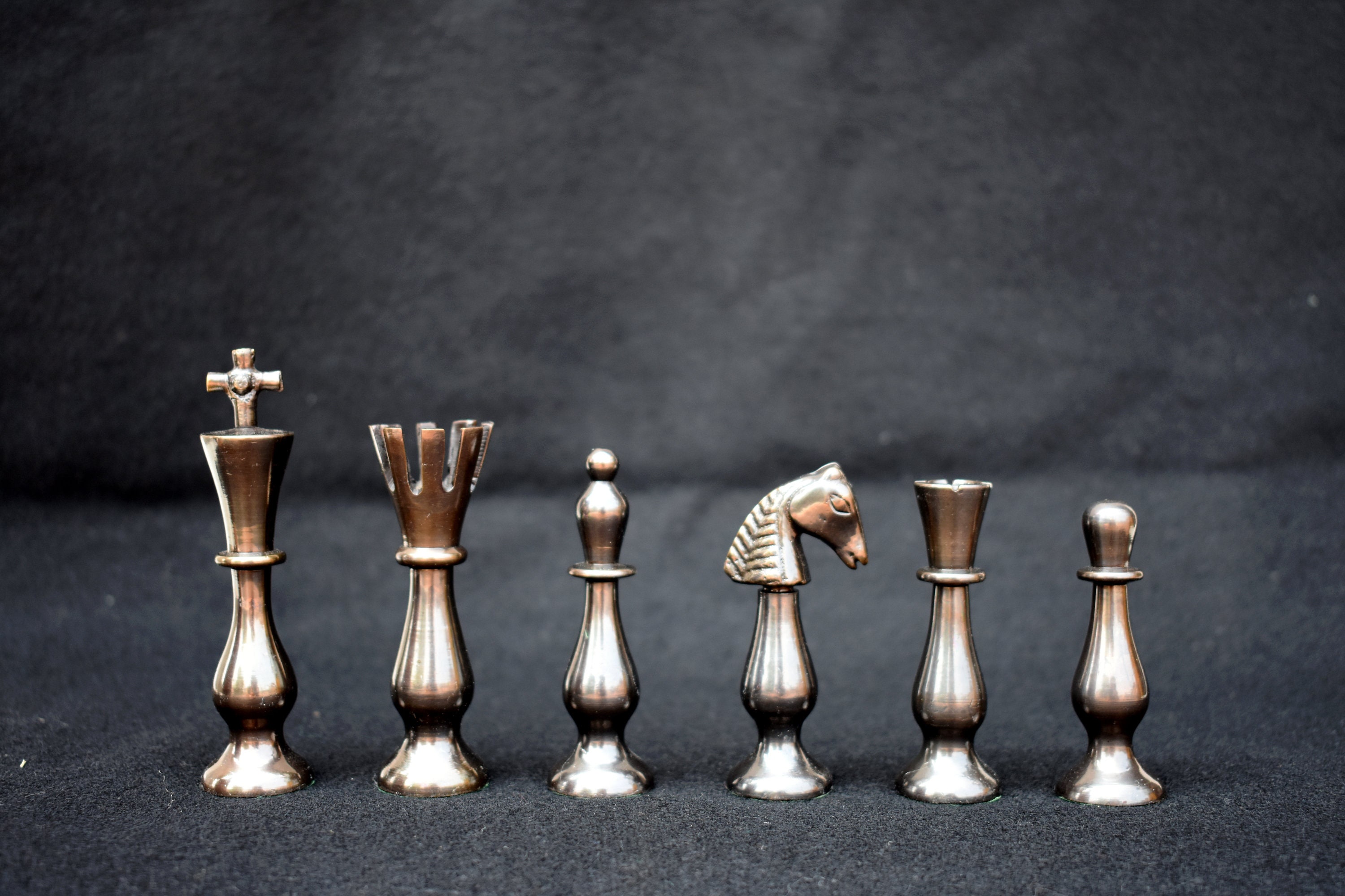 Brass Metal French Lardy Design Luxury Chess Pieces and Board Combo Set