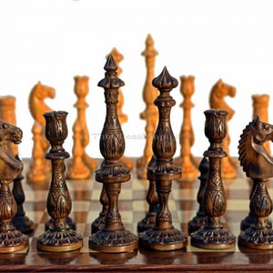 Marshall Artistic Luxury chess pieces Antiqued Boxwood & Walnut Gilded Boxwood 5.25&quot; King carved wood chess pieces-The Chess Empire