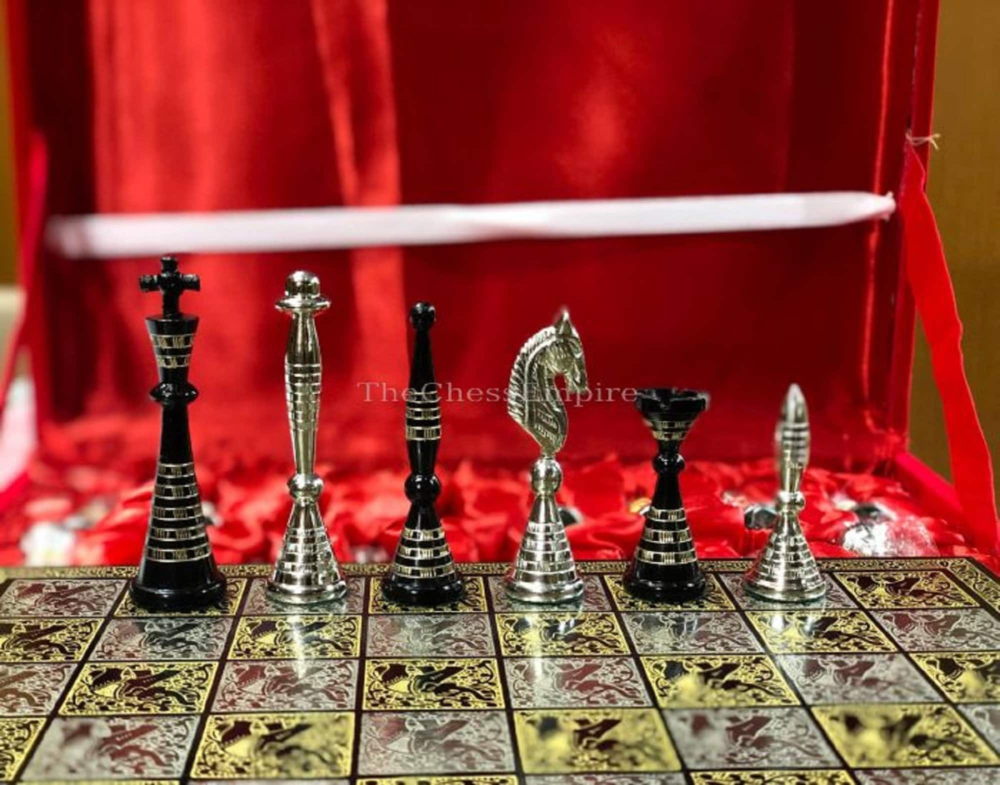 Globe Fret Weighted 5.5 inch King Chess Pieces - ChessBaron Chess Sets USA  - Call (213) 325 6540