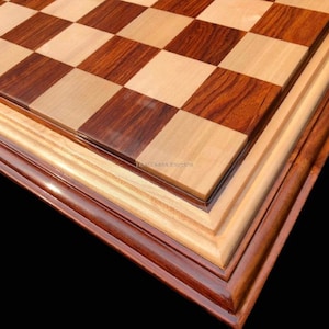 Tablero de ajedrez de lujo Signature Series de 23" con tablero de ajedrez cuadrado de madera maciza de 2,25" Tableros de ajedrez de madera de arce natural y sheesham-The Chess Empire
