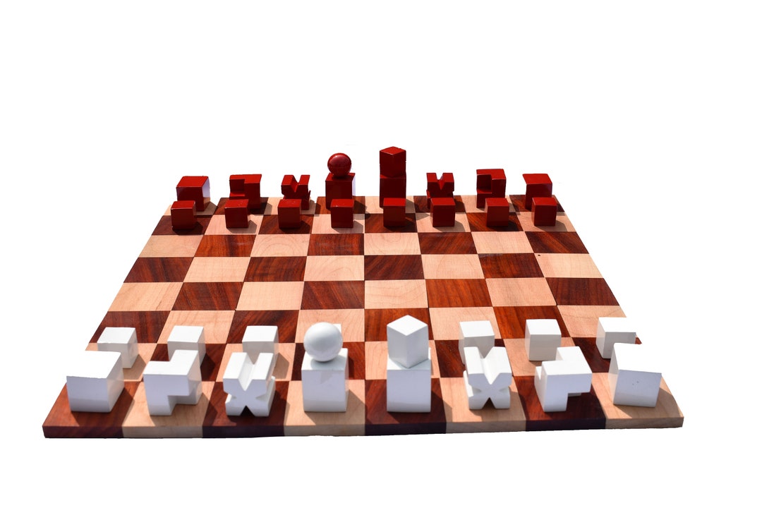 1923 Bauhaus Luxury Chess Set 12 Rolling Board With Ivory White & Red