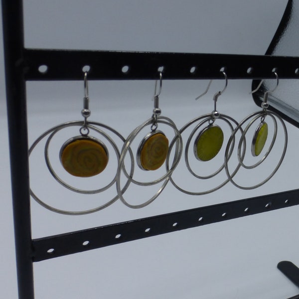 boucles d'oreilles créoles rondes jaunes fleurs roses soleil 2 modèles en pâte polymère et acier inoxydable