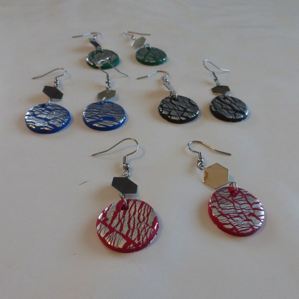 boucles d'oreilles rond et hexagone 4 coloris en pâte polymère et feuille d'argent