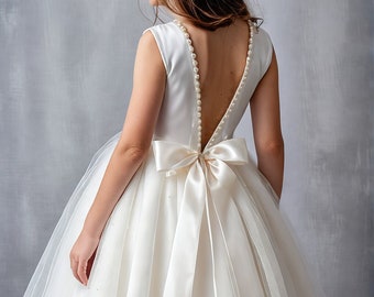 Elegant Tulle Flower Girl Dress, Custom Fit Communion Gown with Pearl Accents and Bow Detail