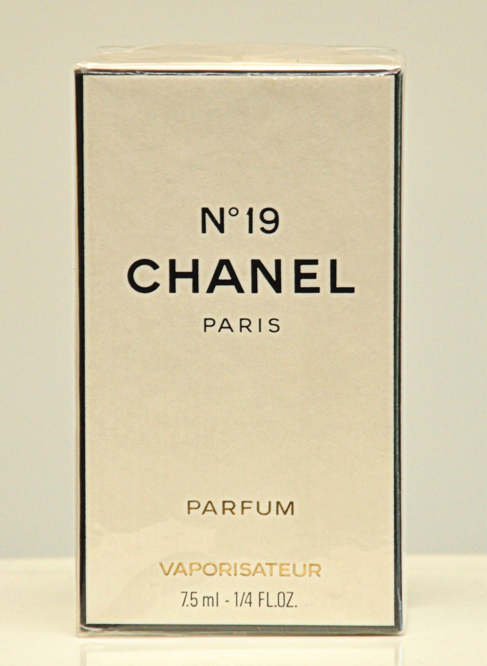 Chanel No 19 Parfum by Chanel 75ml 1/4 Fl. Oz. Spray Pure 