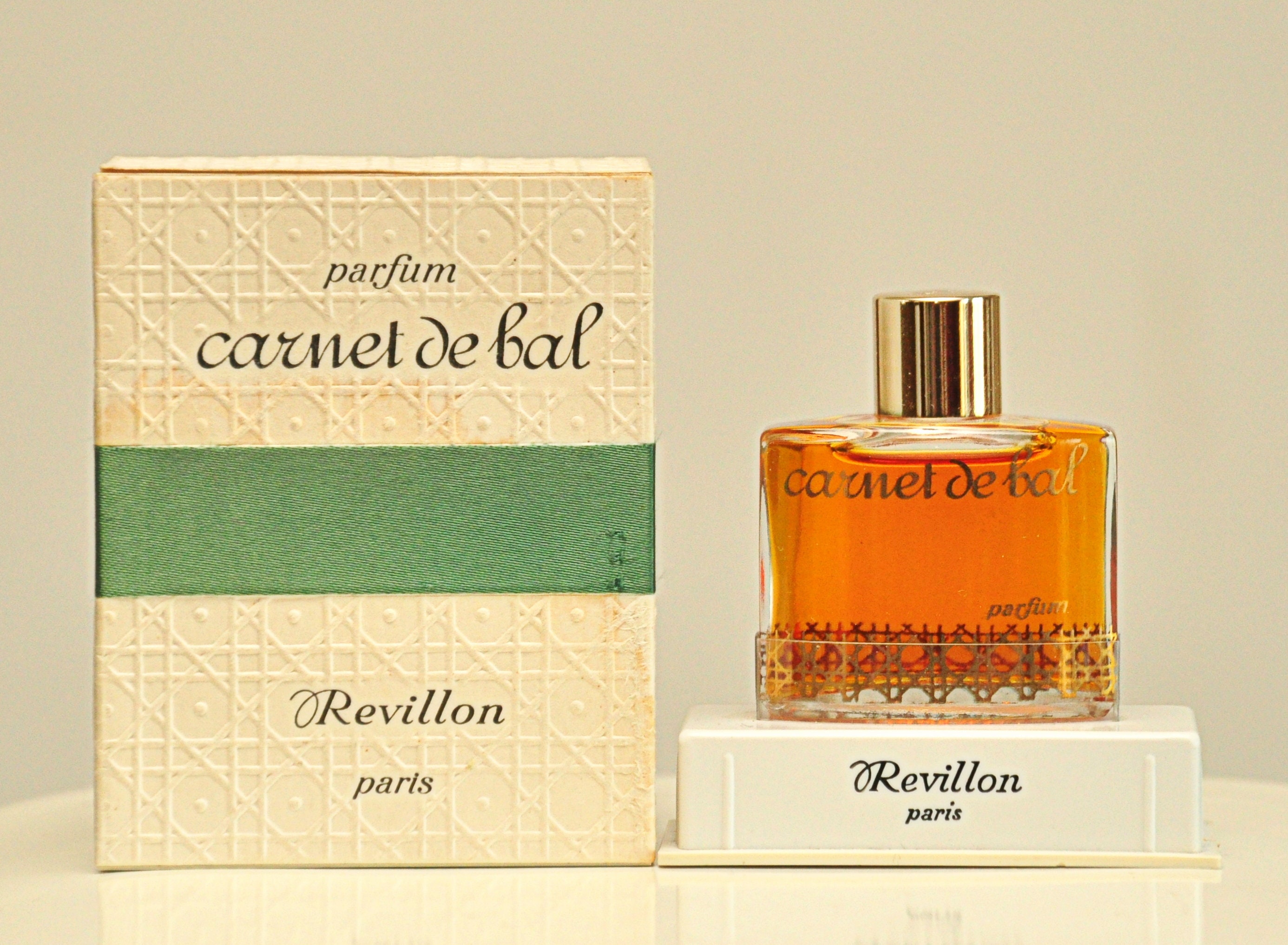 Revillon Carnet de Bal Extrait de Parfum 15ml 1/2 Fl. Oz. - Etsy 日本