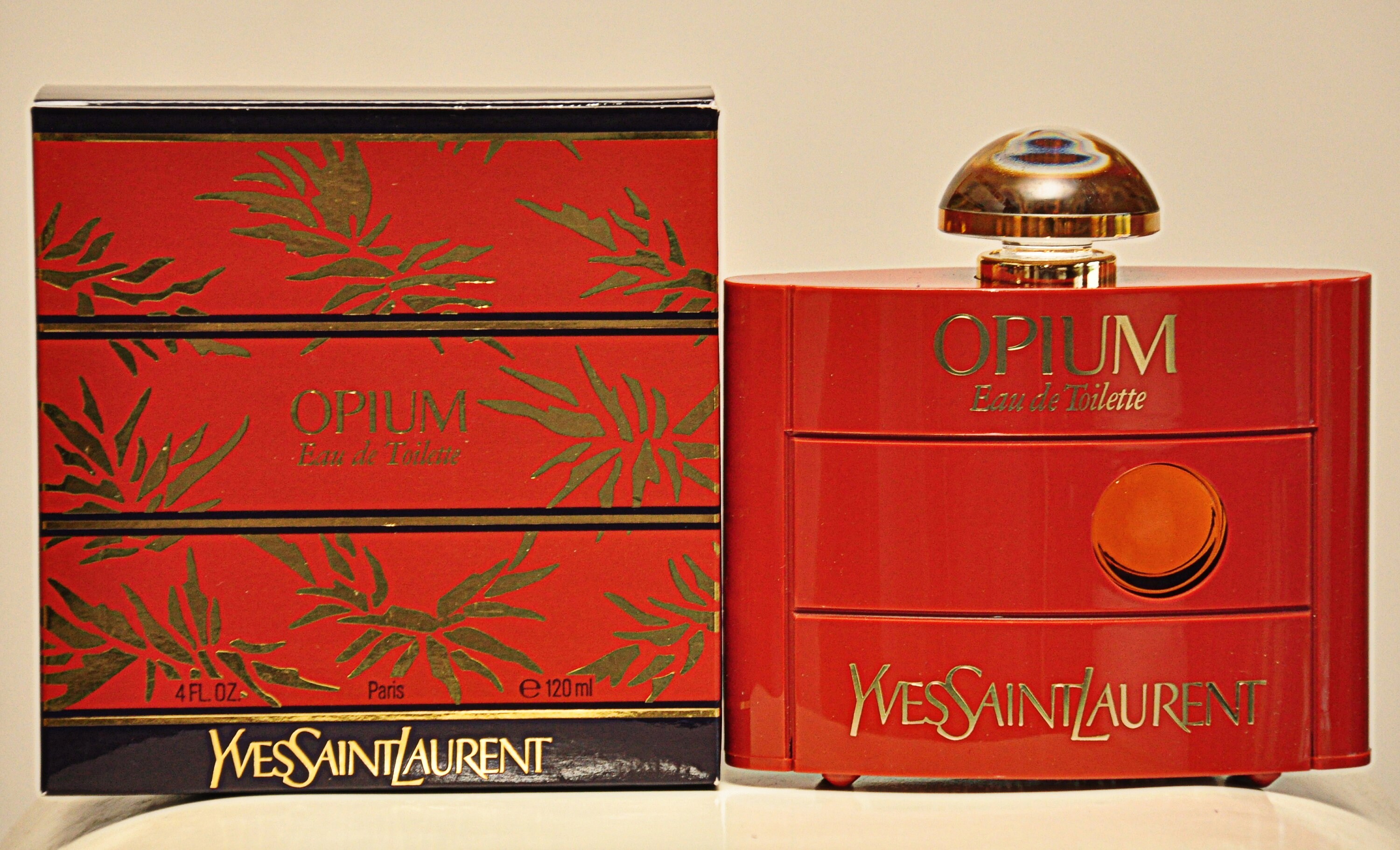 Yves Saint Laurent OPIUM 香水 ギフトボックス付き Yves Saint Laurent Opium Eau De Toilette Edt 120ml 4 Fl. Oz