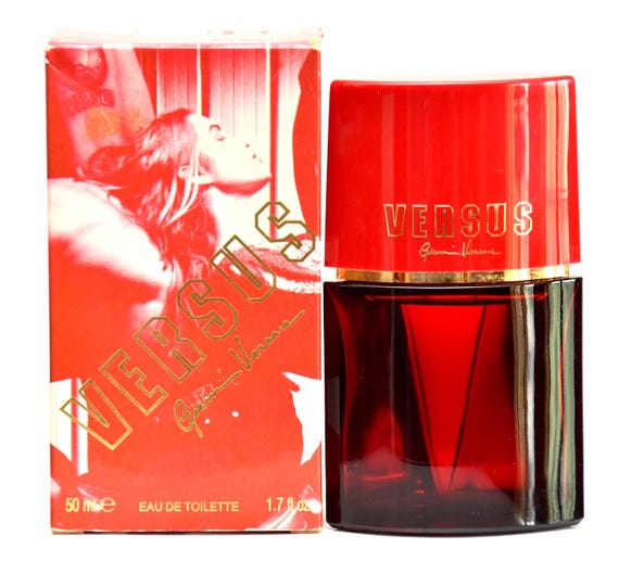 Gianni Versace Versus Donna Eau De Toilette 50ml 1.7 Fl. Oz Gianni Versace Versus Donna Eau De Toilette 50ml 1.7 Fl. Oz
