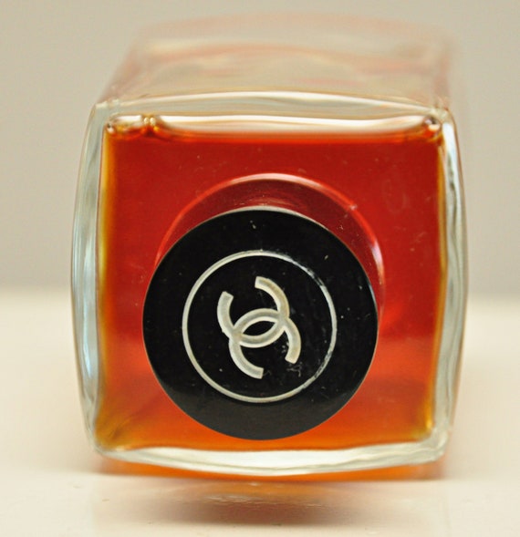 Chanel No 5 Eau De Cologne by Chanel 100ml 3.34 Fl. Oz Chanel No 5 Eau De Cologne by Chanel 100ml 3.34 Fl. Oz
