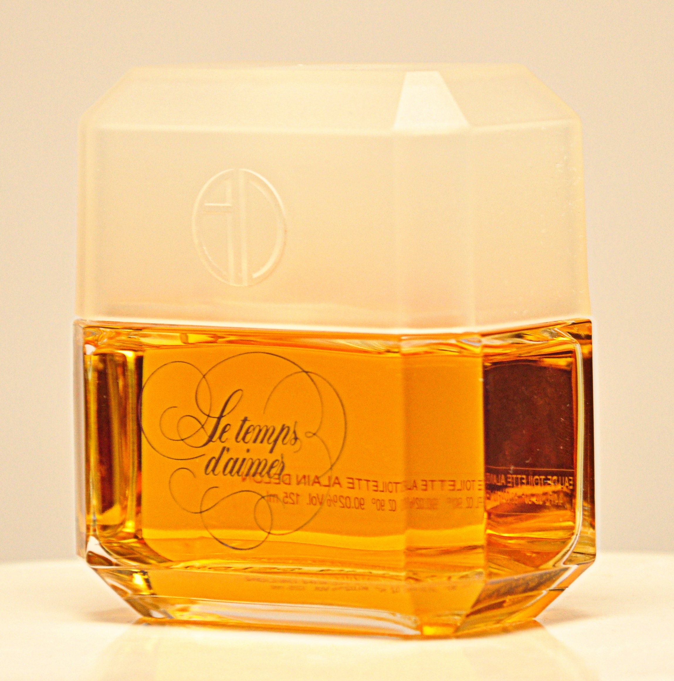 Lando me online delon perfume