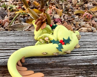 Dragón de arcilla polimérica Holly durmiendo