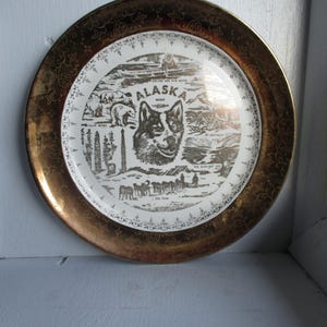 Alaska Collector Plate - Sabin Crest O Gold, 9 inches vintage, 1950's or so