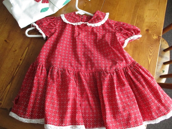 1960's appliqued toddlers dress and apron - image 5