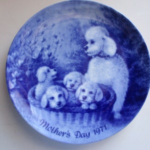 1971 Berlin Design Genuine Blue China Mother&#39;s Day Plate with poodles, First Edition