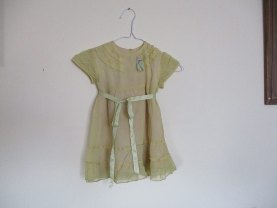 1930's yellow child's dress with green ribbon, fu… - image 3