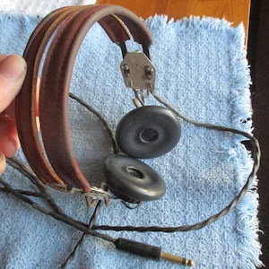WW2 US Army Signal Corp Radio Head Set, Leather, Radio Speakers Inc