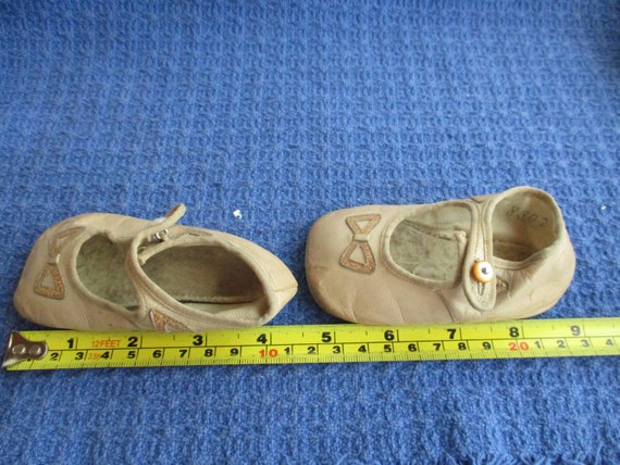 1930's leather Mary Jane toddler shoes, button st… - image 6