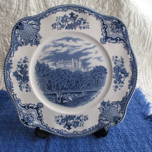 Blue and white vintage collectors plate, Old Britain Castles, Johnson Bros England ceramic plate 7 1/2 inches, Belvoir Castle in 1792