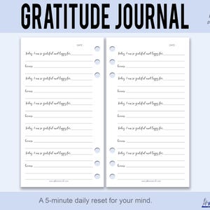 Puede incluir: Un diario de gratitud imprimible con el título "GRATITUDE JOURNAL". Las páginas del diario tienen indicaciones para escribir por qué estás agradecido. El texto "A 5-minute daily reset for your mind" está en la parte inferior.