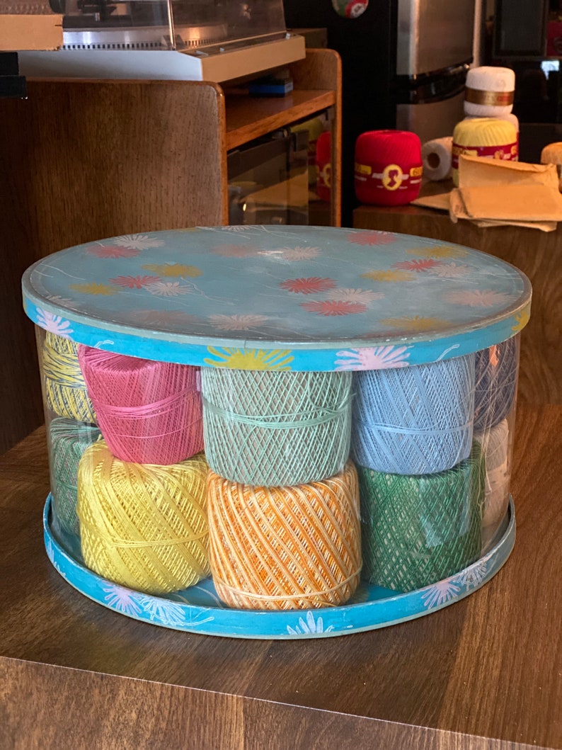 clear plastic hat storage boxes