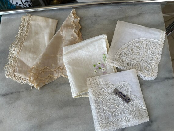 5 Vintage Shabby Chic Linen and Lace Hankies - Go… - image 9