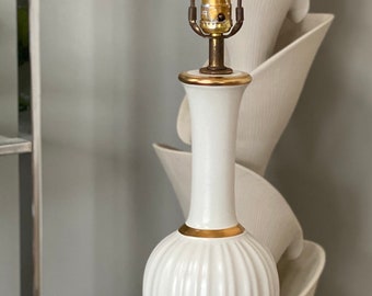 Vintage Neoclassical Urn Table Lamp